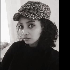 Meet your Posher, Entisar